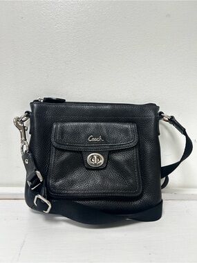 Vintage Coach Penelope Turnlock‎ Swingpack Crossbody Bag Black Pebbled Leather